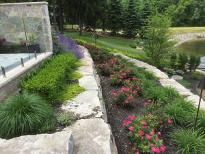 Retaining wall flower bed